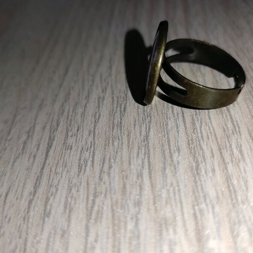 Imagination ring like new, handmade with liquid glass