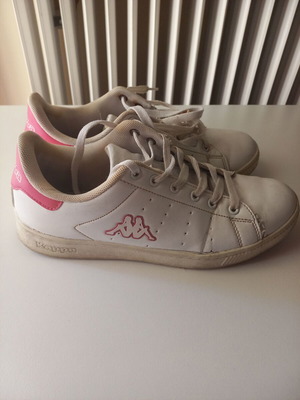 Kappa άσπρα sneakers σαν καινούργιο, νούμερα 38.5 και 39