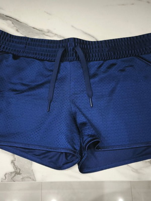 Γυναικείο σορτσάκι Adidas μέγεθος L σαν καινούργιο, μπλε τιρκουάζ
