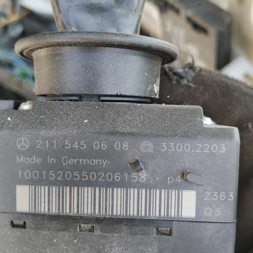 Ignition switch receiver 211 545 06 08 Mercedes W211 used