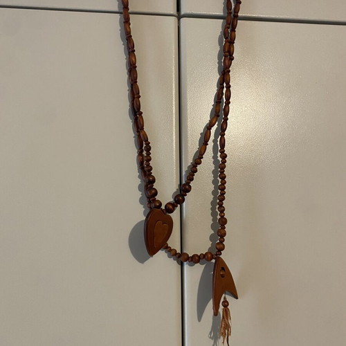 Double wooden necklace with beads and designs, long