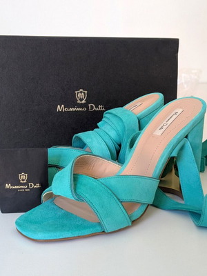 Massimo Dutti sandals size 37 like new turquoise block heel