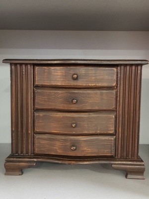 Винтидж дървена бижутерка с 4 чекмеджета