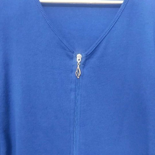Women's midi dress like new with zipper and long sleeves