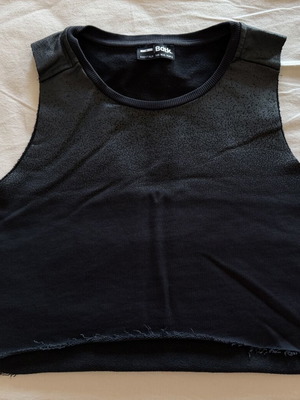 BDTK BodyTalk black cropped sleeveless top, M