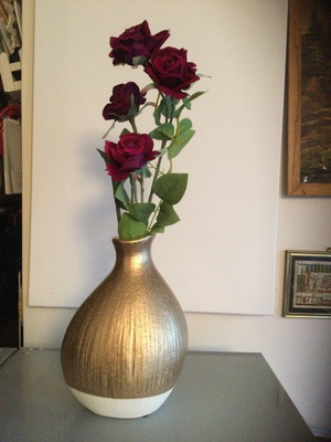 Επιχρυσωμένη Βάζα Ύψος 22 Εκ Με Τεχνητά Λουλούδια