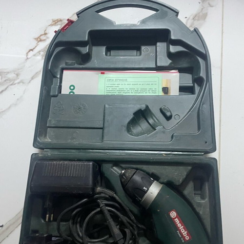 Metabo drill screwdriver and flashlight used
