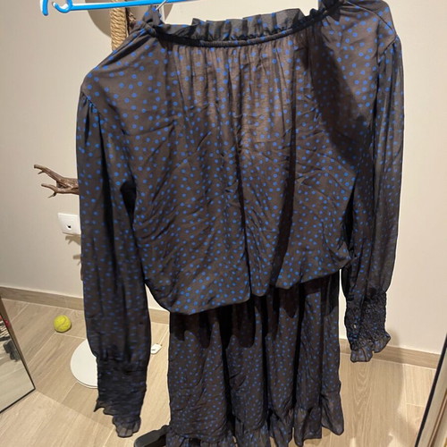 Mini long-sleeve dress with gathered waist, like new