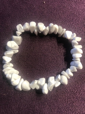 Bracelet with authentic howlite stone