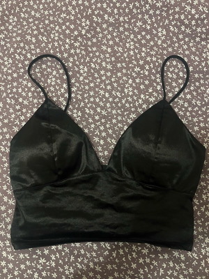 Black satin top like new