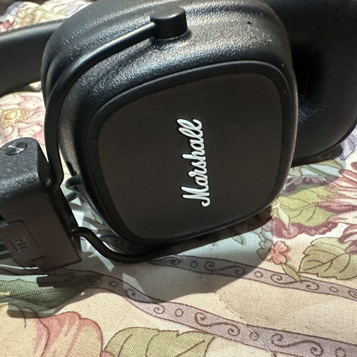 Marshall Major wireless headphones new