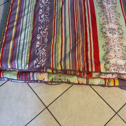 Double-sided double quilt like new, 2m x 2.10m