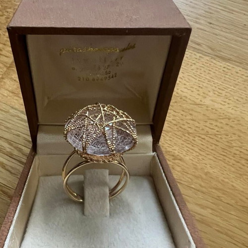 14K Gold Ring like new with pink quartz