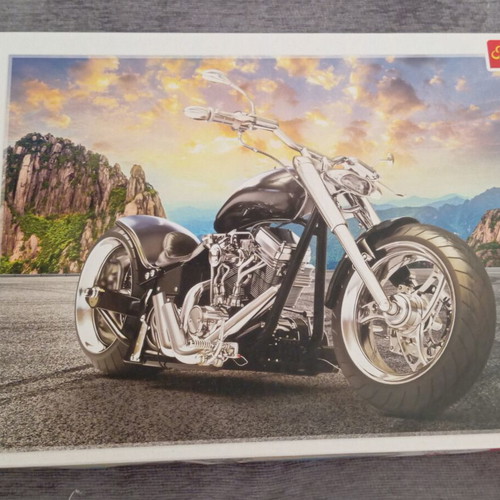 Puzzle set of 3 with 500 pieces like new