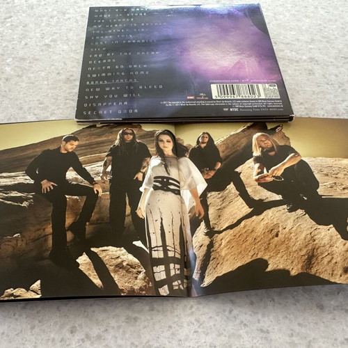 Evanescence 2011 CD and DVD deluxe version like new, rock