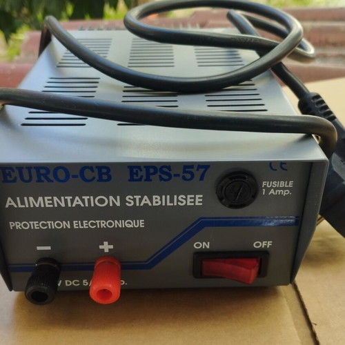 Power supply 220V 13.8V 3-5A like new