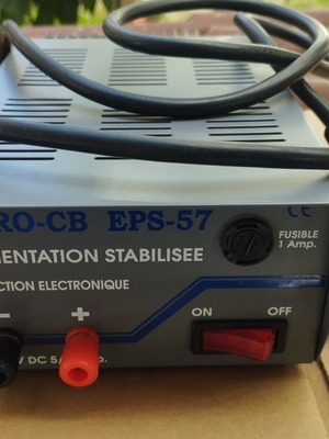 Power supply 220V 13.8V 3-5A like new