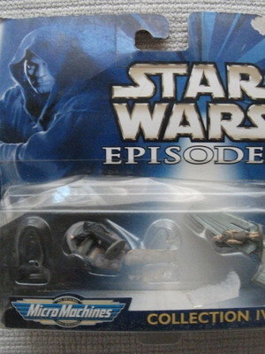 Star Wars Episode I MicroMachineS used card with figures