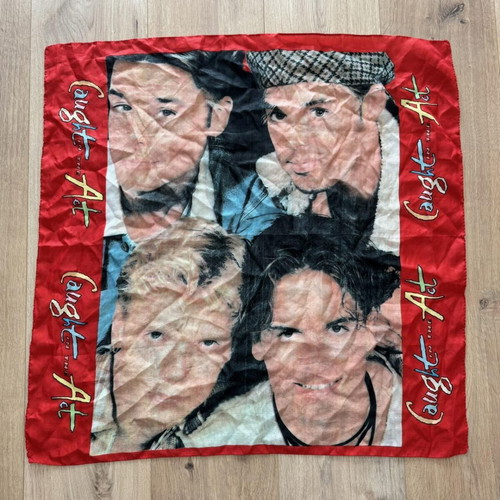 Caught In The Act vintage 90s bandana red scarf 67x67 cm