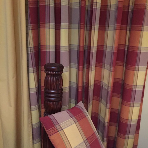Curtain and pillow set used with 2 checkered panels and 5 covers