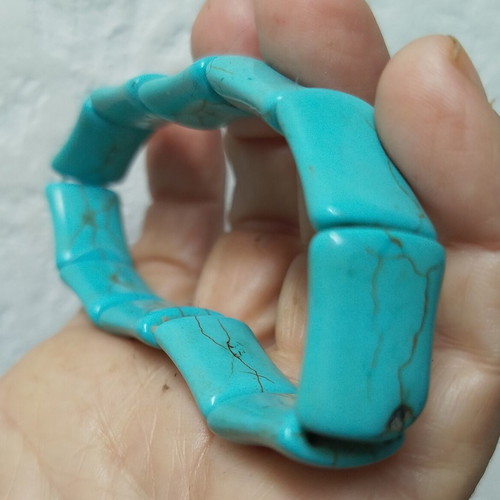 Howlite stone bracelet turquoise color like new