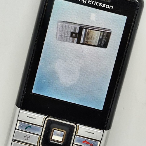 Sony Ericsson Naite (J105i) phone like new, silver