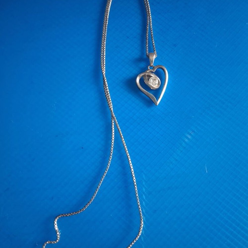 925 Silver Necklace Chain with Heart Pendant like new
