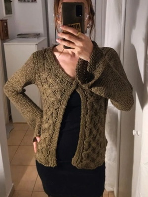 Knitted brown cardigan like new