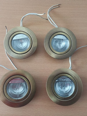 Bronze spotlights like new, set of 4 with 12v 20w G4 bulbs