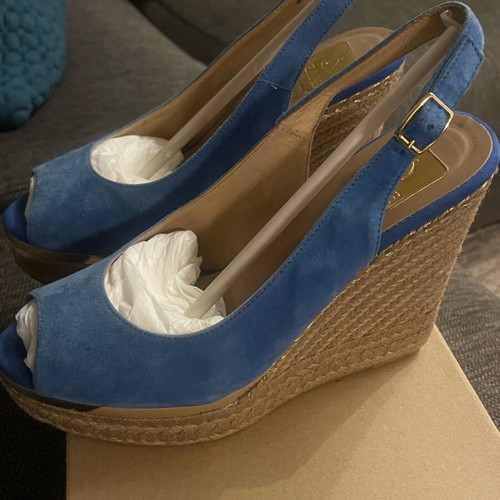 Kanna blue platform sandals size 39 like new