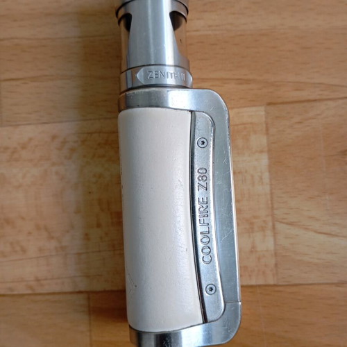 Electric cigarette used, like new, good working condition