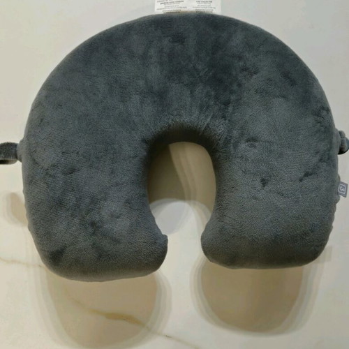 Neck pillow foldable like new