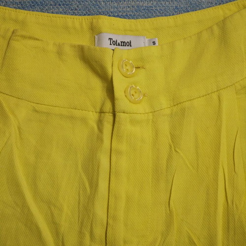 High-waisted yellow shorts Toi&Moi like new, size S