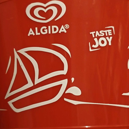 Algida promotional beach bucket like new with shovel