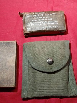 U.S Army WWII Hemostatic Bandage like new with Greek pouch