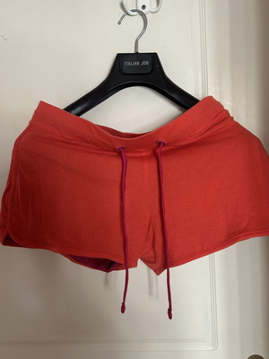 Two-in-one orange shorts