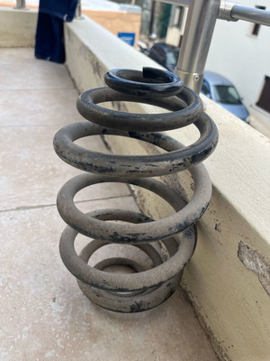 BMW E36 rear spring OEM like new