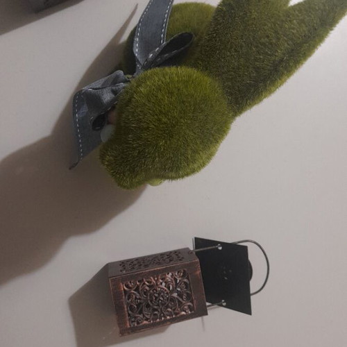 Decorative green rabbit with 2 lanterns like new
