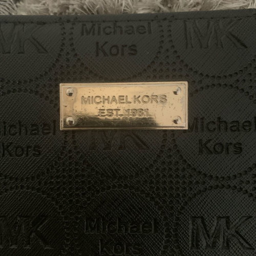 Michael Kors women's wallet black like new with broken zipper