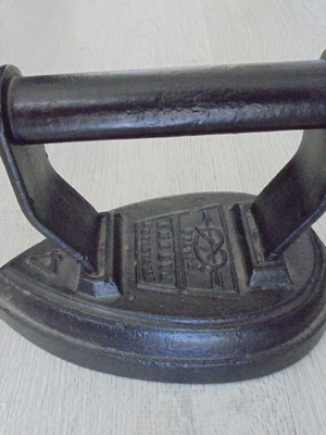 Antique Small Cast Iron Iron Used with Decorative Relief