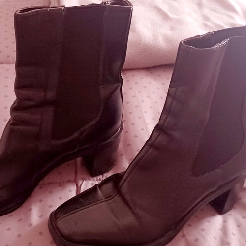 Chelsea Bershka boots used, black, size 38
