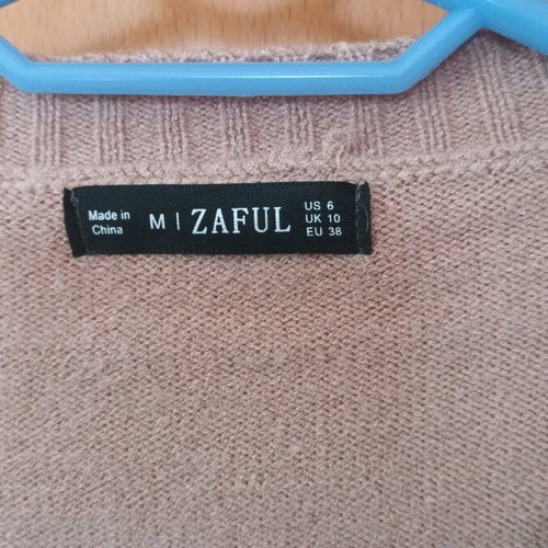 Short sweater used, size M, black and beige