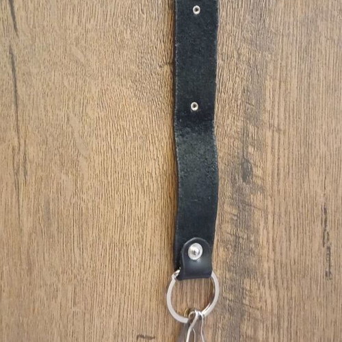 Leather keychain with metal plate for belt attachment