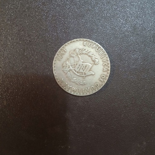 Guatemala 25 Centavos coin 1971