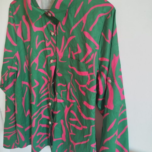Shirt medium size like new