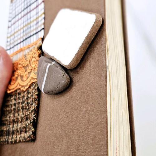 Refurbished book To Kane-Oti-Theleis with stones and 92 pages