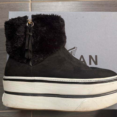 Hogan boots used, black size 39, suede with fur