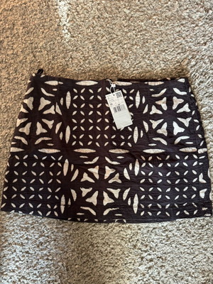 Mango skirt new with tag, size L/40/12