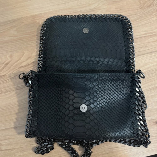 Daniel leather shoulder bag new, authentic leather
