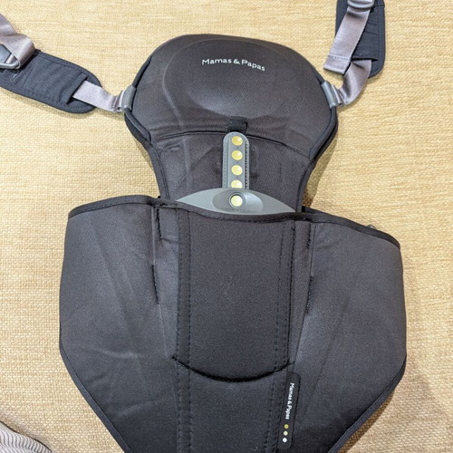 Mamas & Papas Morph baby carrier like new